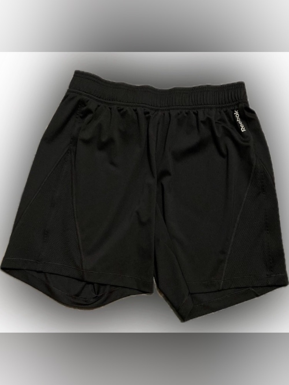 Reebok Black Men’s Athletic Shorts with Mesh Panels Size M